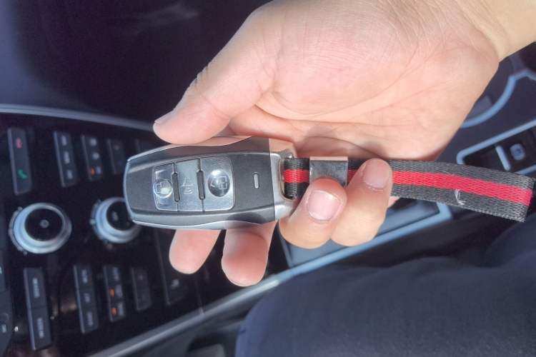 Used Haval H2 2017 Red-Label 1.5T Manual Two-Wheel Drive Luxury Model Interior 1