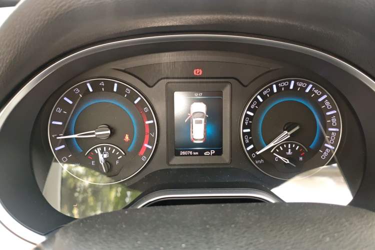 Used Haval H2 2018 Chuanxiang Edition Blue Badge 1.5T Dual-Clutch Two-Wheel Drive Fashionable Model Instrument Cluster