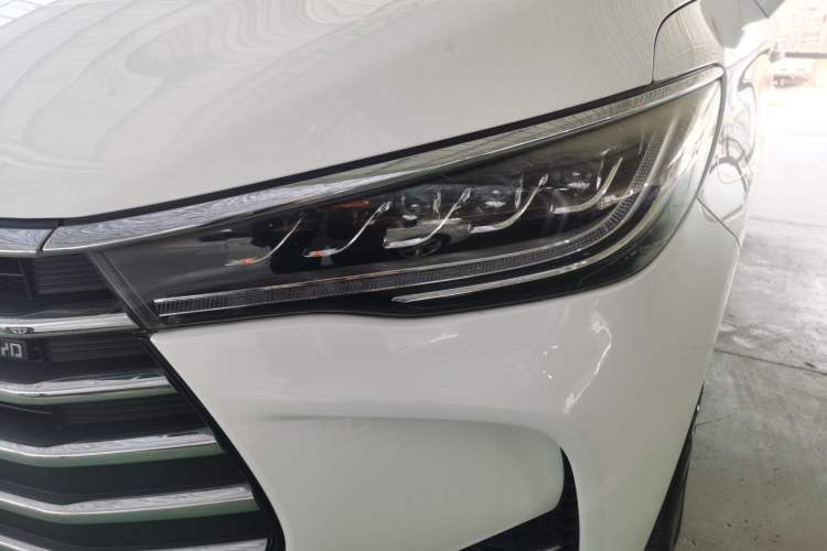 Used BYD Song MAX 2017 1.5T Manual Smart Connect Luxury 7-Seater