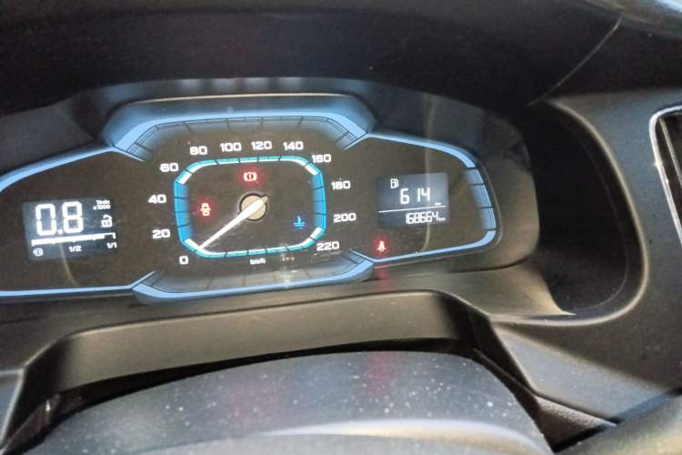 Used Roewe 360 2015 1.5L Manual Luxury Edition
