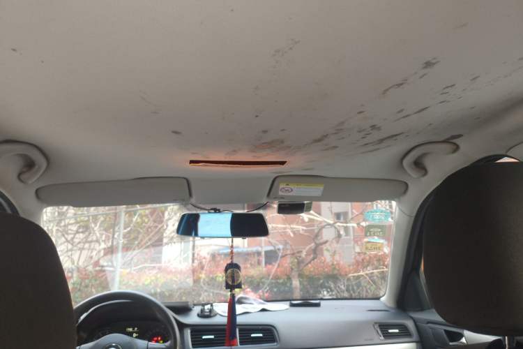 Used Volkswagen Lavida 2013 Revised Classic 1.6L Automatic Fashion Edition
