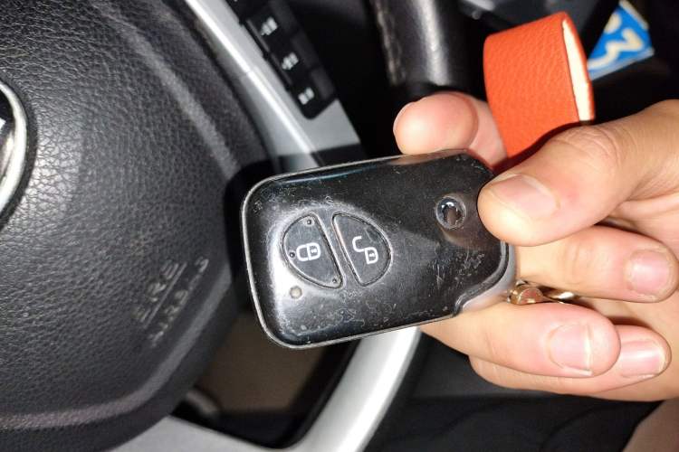 Used BYD S6 2013 Platinum Edition 2.4L Automatic Luxury Model