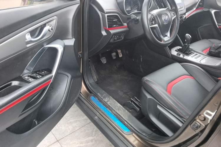 Used CHANGAN CS55 2017 1.5T Manual Colorful Edition