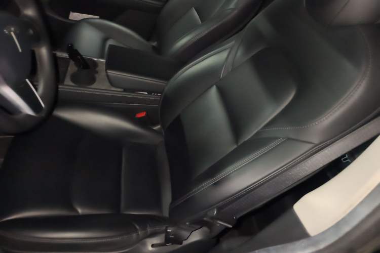 Used Tesla Model Y 2022 Rear-Wheel-Drive Version
