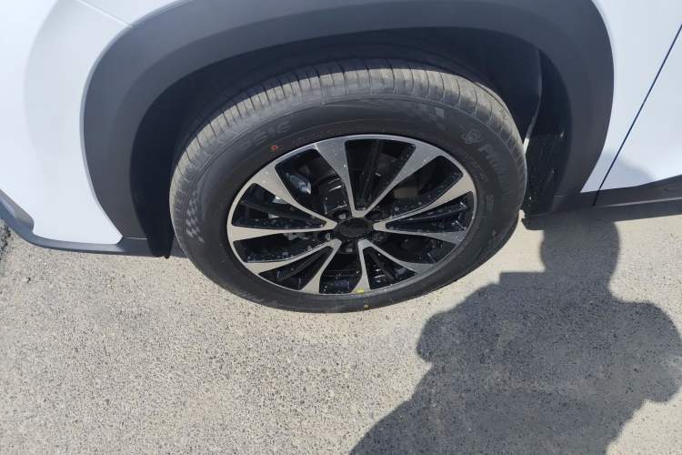 Used Geely Auto Emgrand X7 Sport 2026 Model 1.5TD Aspirational Left Front Wheel Hub