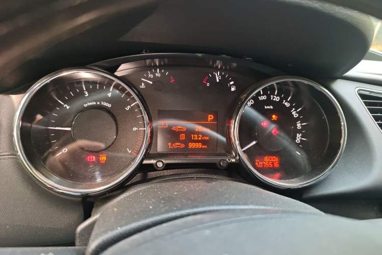 Used Peugeot 3008 2013 2.0L Automatic Classic Edition