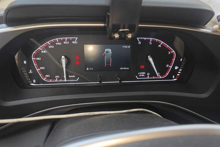 Used SAIC MAXUS Xintu V80 2023 2.0T Manual Classic Aoyuntong Long Wheelbase Mid-Height 6/7/8/9-Seater