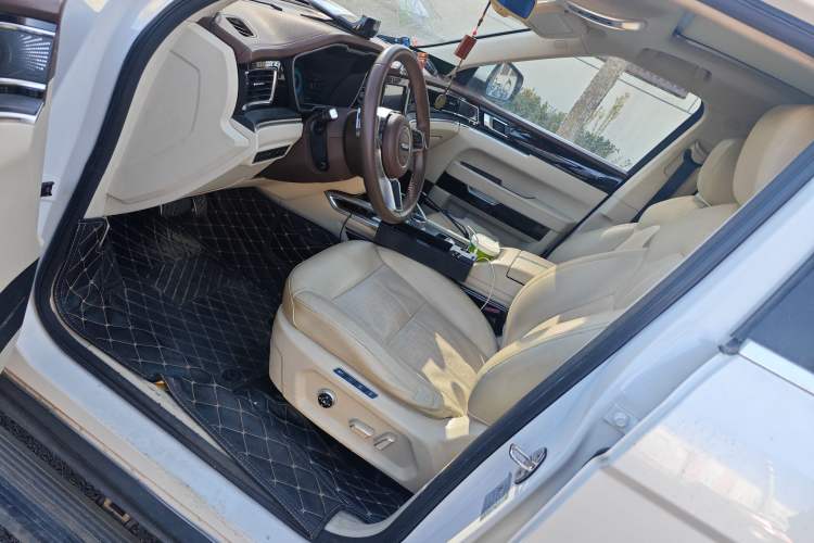 Used Zotye T700 2017 1.8T Dual-Clutch Flagship Model
