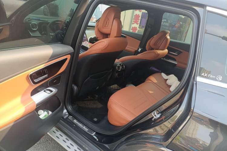 Used Mercedes-Benz GLC 2023 GLC 260 L 4MATIC Luxury Model 5 Seats Left Rear Seat