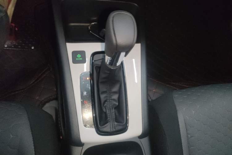 Used Honda Fit 2023 1.5L CVT Trend Edition Gear Lever