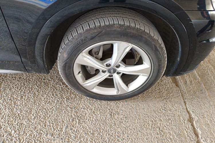 Used Audi Q5L 2018 40 TFSI Prestige Edition China VI Emission Standard
