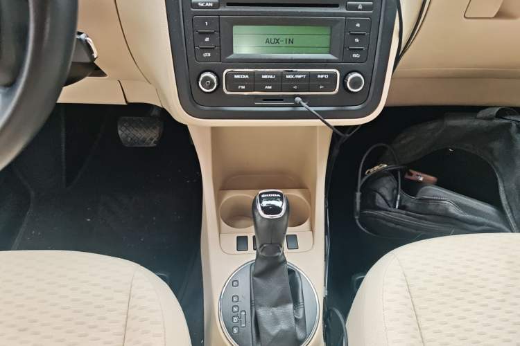 Used Skoda Fabia 2014 1.4L Automatic Crystal Edition