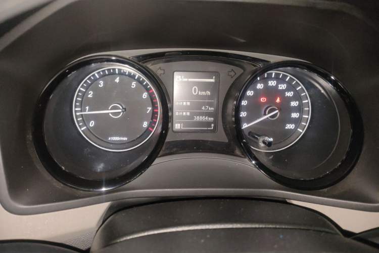 Used Wuling Hongguang PLUS 2019 1.5T Manual Comfort Version 7 Seats