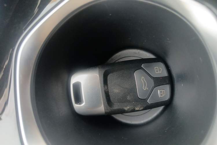 Used CHANGAN Eado 2023 Changan Edition PLUS Blue Whale NE 1.4T GDI DCT Prestige Version Interior 1