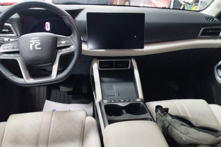 Used BYD Yuan UP 2025 Intelligent Driving Version 401 km Beyond-Range Edition