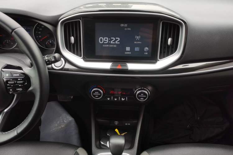 Used Kia kx1 Stonic 2021 1.4L CVT Sunroof Model