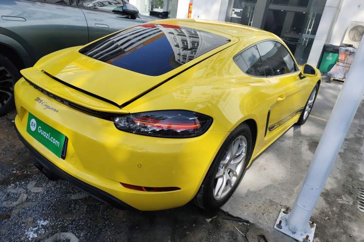 Used Porsche 718 2022 Cayman 2.0T