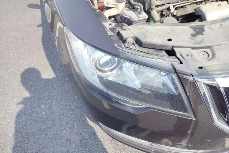 Used Skoda Superb 2013 1.4TSI Manual Shengshi Edition Right Front Headlight