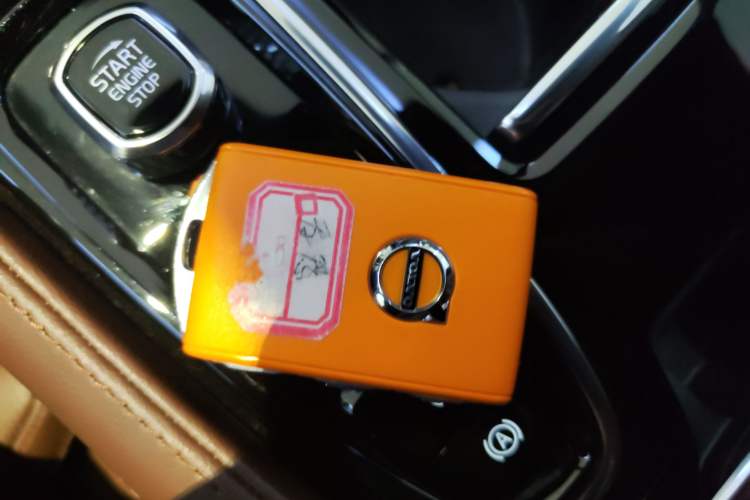 Used Volvo S90 New Energy 2024 Plug-in Hybrid Four-Wheel Drive Long-Range Luxury Smart Edition Vehicle Key