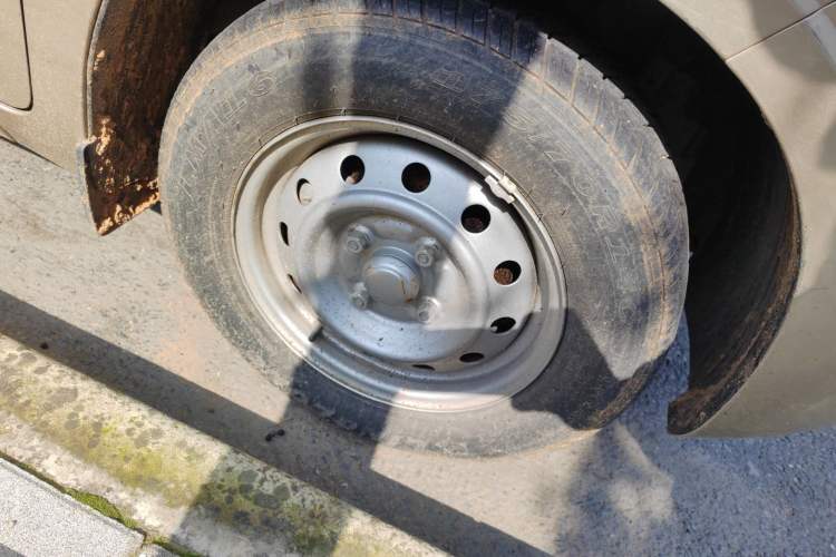 Used Wuling Hongguang V 2022 1.5L Jingqu Version Hydraulic Power Steering LAR