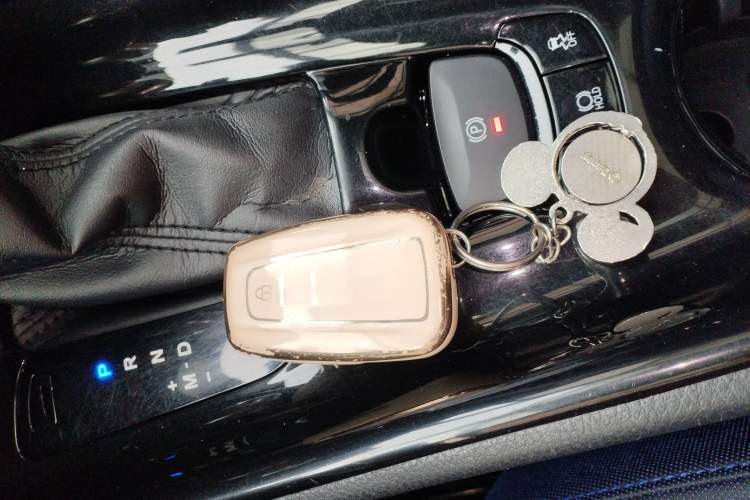 Used Toyota C-HR 2018 2.0L Leading with Sunroof China V Standard
