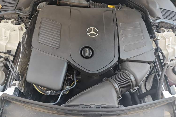 Ojetý Mercedes-Benz C-Class 2024 Second Facelift C 260 L Sport Edition