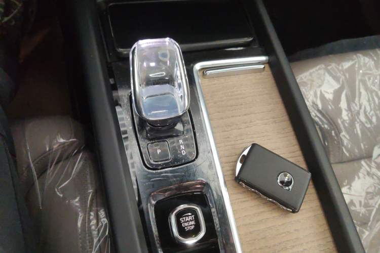 Used Volvo XC60 2026 B5 4x4 Smart Luxury Edition