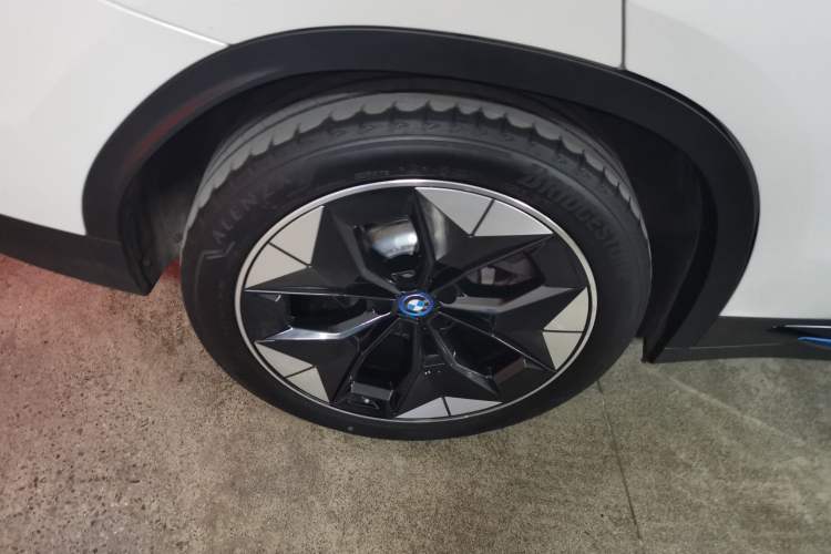 Used BMW iX3 2021 Leading Type
