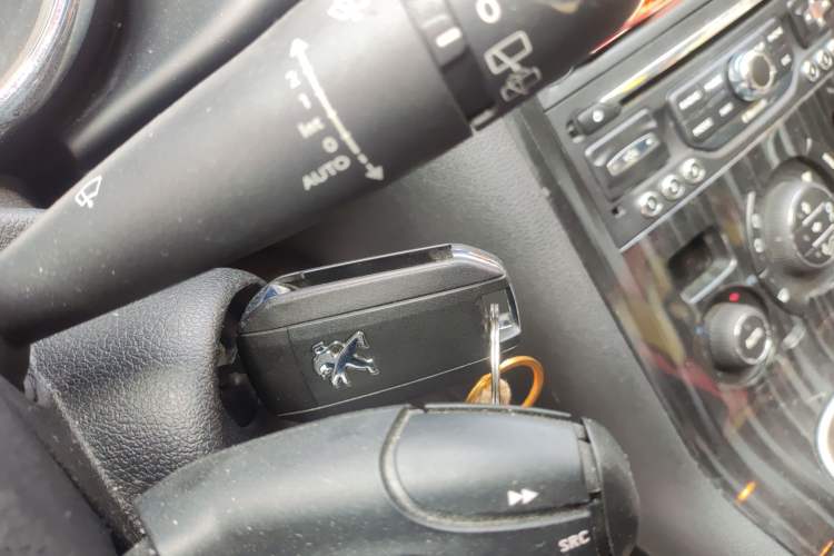 Used Peugeot 3008 2013 1.6THP Automatic Prestige Edition
