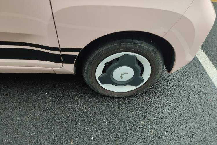 Used Wuling Hongguang MINIEV 2020 Freedom Version Lithium Iron Phosphate
