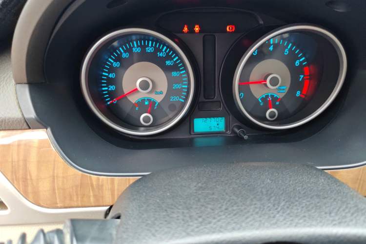 Used Buick Excelle 2015 1.5L Manual Classic Trim
