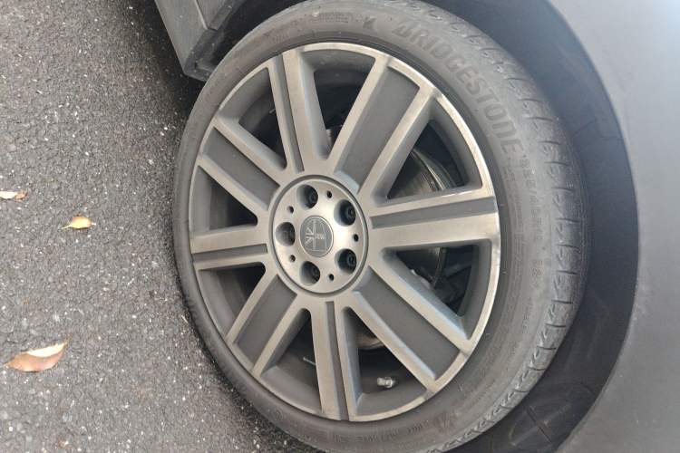 Used MINI Clubman 2021 2.0T COOPER S Right Front Wheel Hub