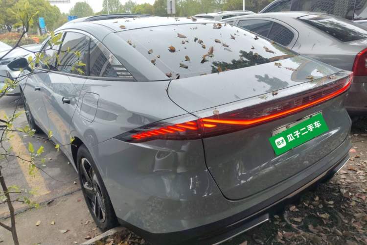 Used Geely Galaxy L6 2024 125km PLUS Dragon Edition Exterior 2