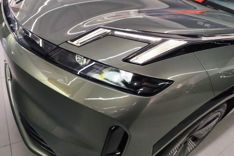 Used Lynk & Co 08 EM-P 2023 220km All-Wheel-Drive Performance Halo