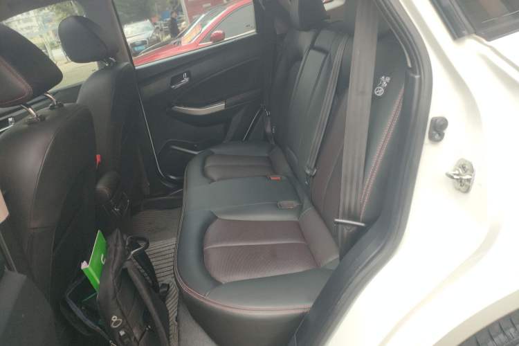 Used Venucia T70 2018 2.0L CVT Smart Enjoyment Version
