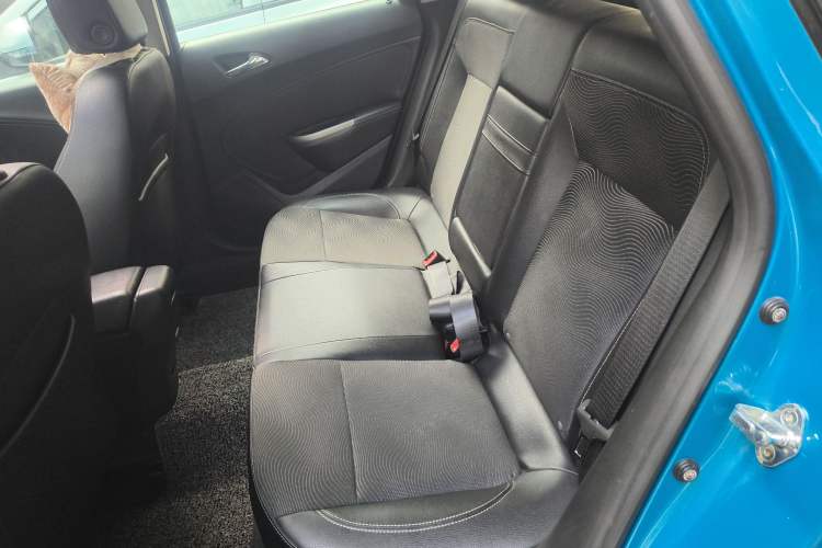 Used Buick GT 2010 XT 1.6L Automatic Fashion Edition