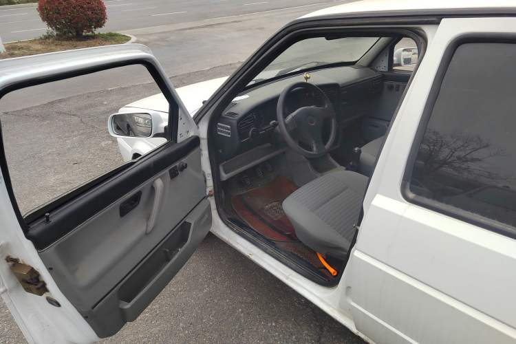 Used Volkswagen Jetta 2010 1.6L Partner