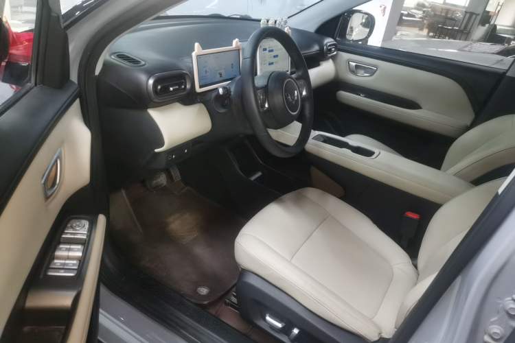 Used Wuling Bingo PLUS 2024 330 km Range Five-Seater Version