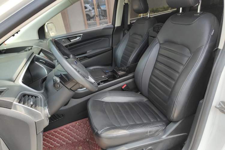 Used Ford Edge 2015 2.0T GTDi 4x4 High-Grade Model
