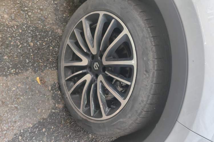 Used Leapmotor C11 2023 Range-Extended 285 Smart Enjoyment Edition Right Front Wheel Hub