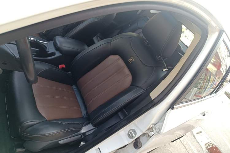 Used BYD Song 2016 GaiShi Edition 1.5TI Manual Elite Model Left Front Seat