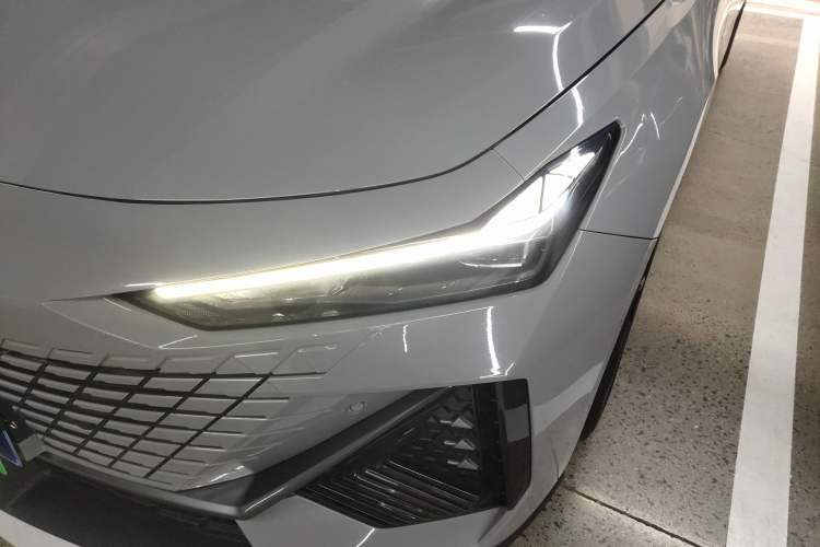 Used Changan UNI-V 2022 1.5T Prestige Version