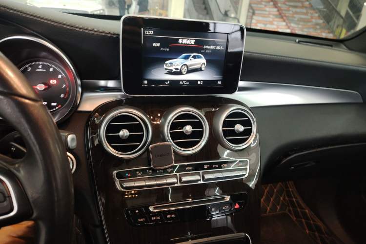 Used Mercedes-Benz GLC 2019 GLC 260 L 4MATIC Luxury Model