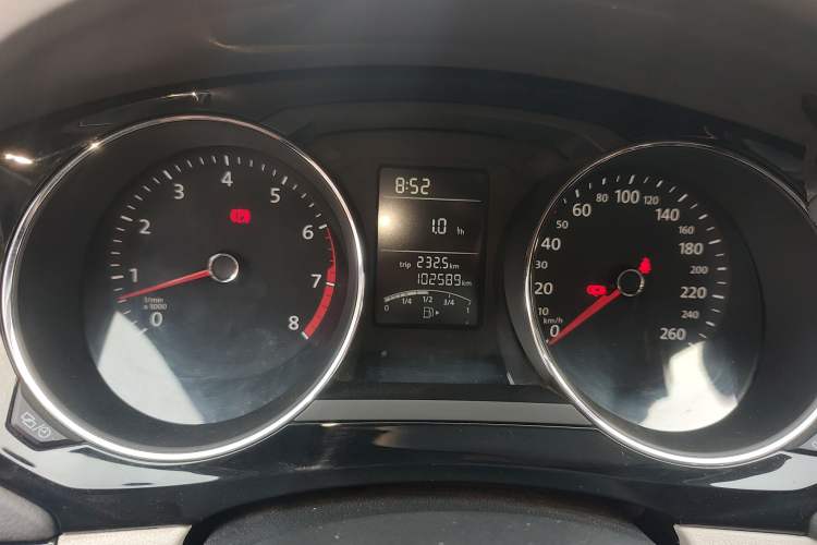 Used Volkswagen Sagitar 2015 1.6L Manual Comfort Model
