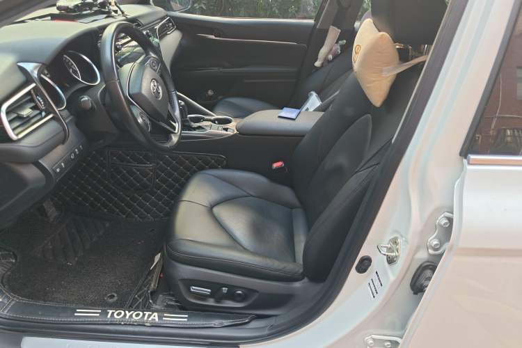 Used Toyota Camry 2019 Revised Version 2.0G Luxury Edition