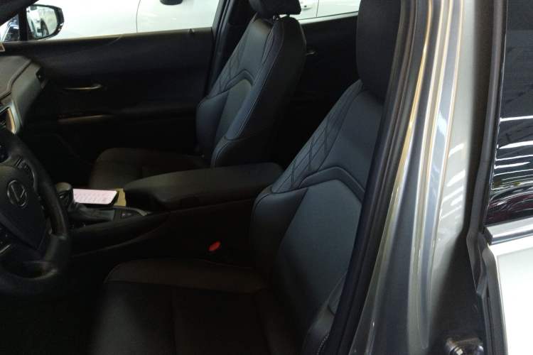 Used Lexus UX 2022 260h Explore-Edition