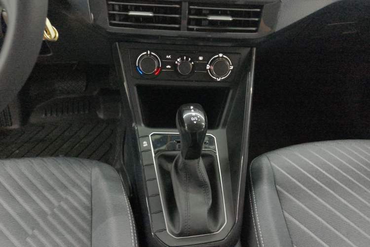 Used Volkswagen Lavida 2025 New Sharp 1.5L Outstanding New Edition Gear Lever