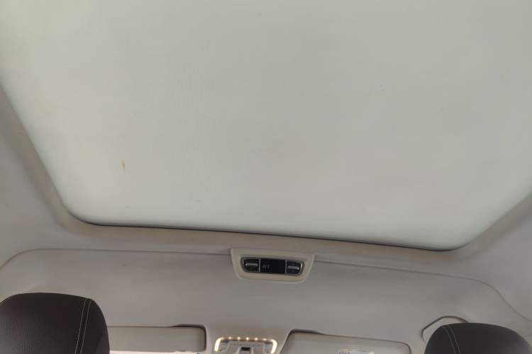 Used Mercedes-Benz V-Class 2021 V 260 L Long-wheelbase Luxury Edition