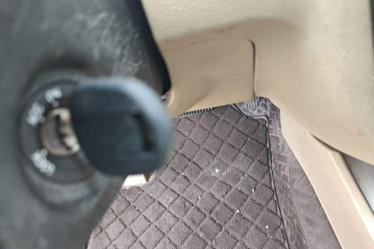 Used Buick Excelle 2013 1.5L Automatic Classic Model
