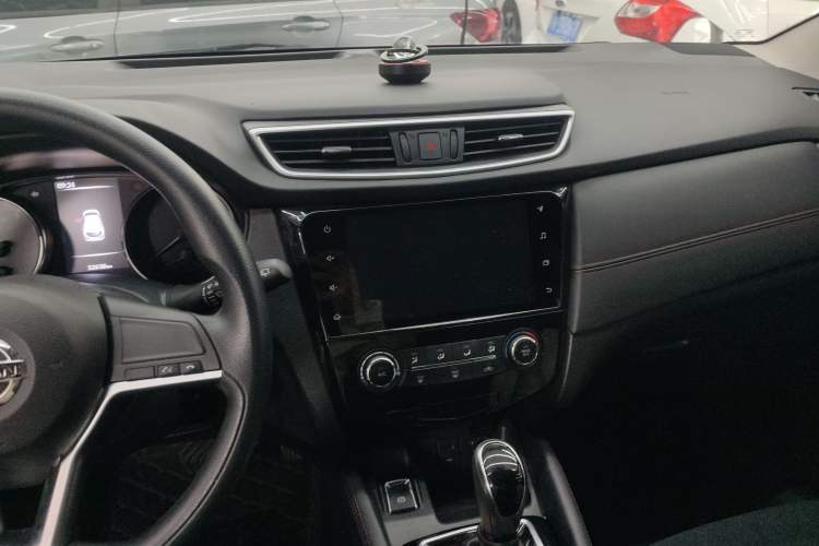 Used Nissan Qashqai 2019 2.0L CVT Smart Enjoyment Version